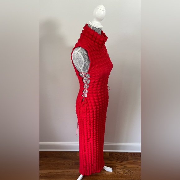 Daisy Red Bubble Knit Lace Up Maxi Dress - Picture 6 of 10